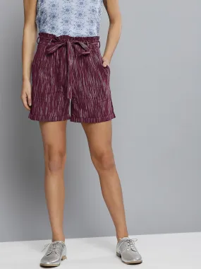 Wine Abstract Above Knee Mid-Rise Hot Pants